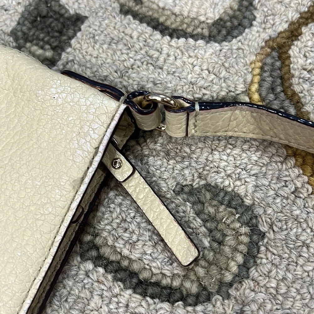 ♠️ kate spade crème black medium crossbody bag ♠️